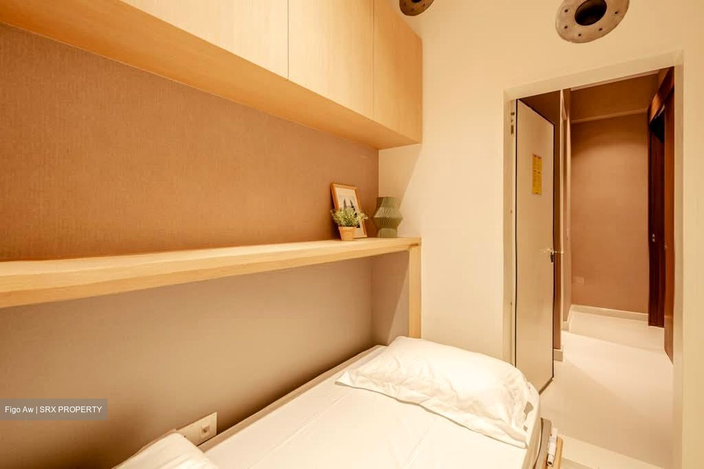 Parksuites (D10), Apartment #570628761